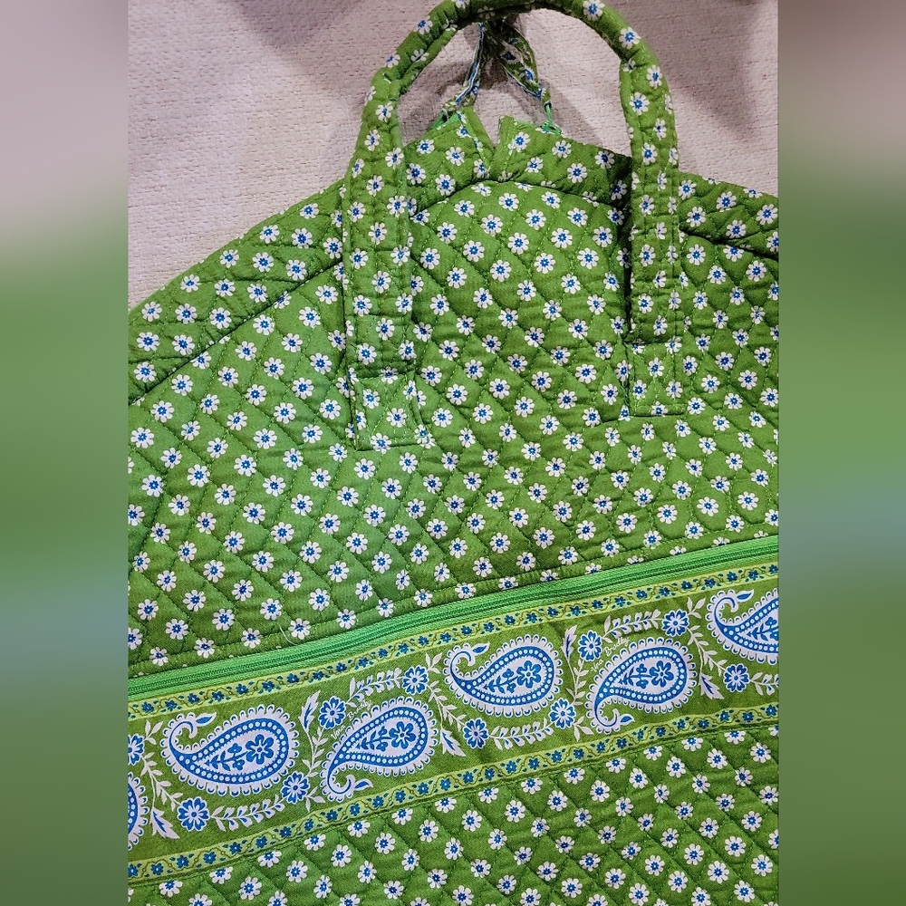 Vera Bradley Apple Daisy Garment Bag
